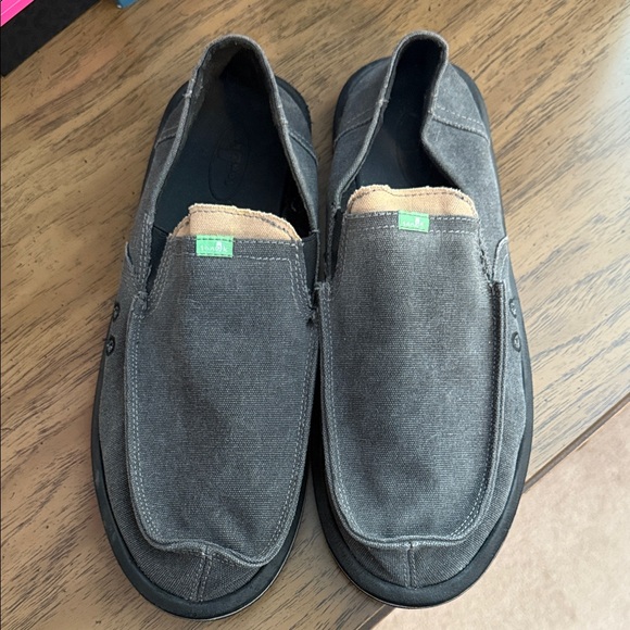 Sanuk Men's Charcoal Gray Slip-On Loafers - Picture 1 of 3